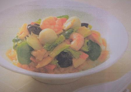 R7男性料理中華丼