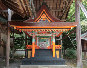 摂社幸神社本殿