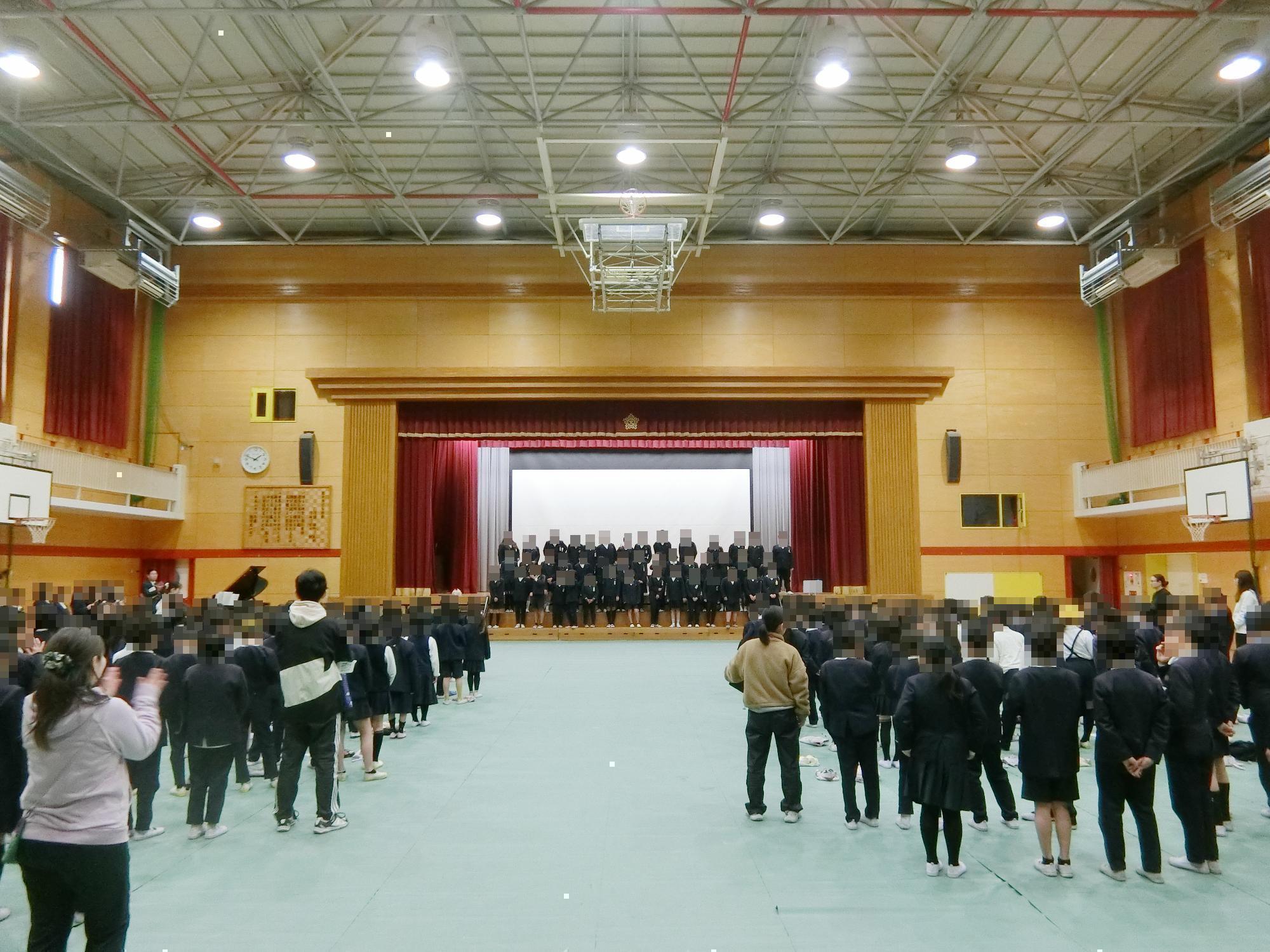 卒業生を送る会