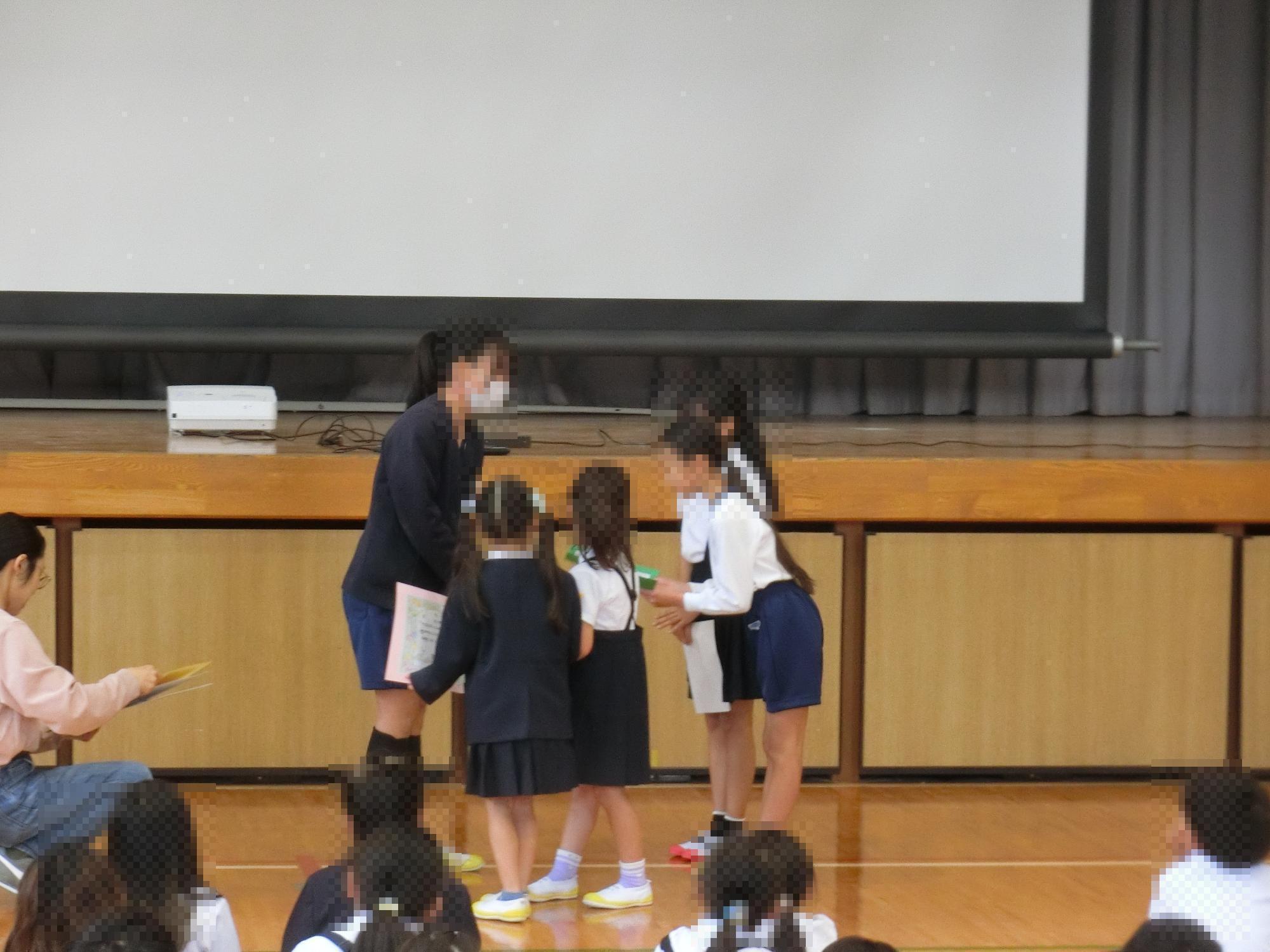児童集会
