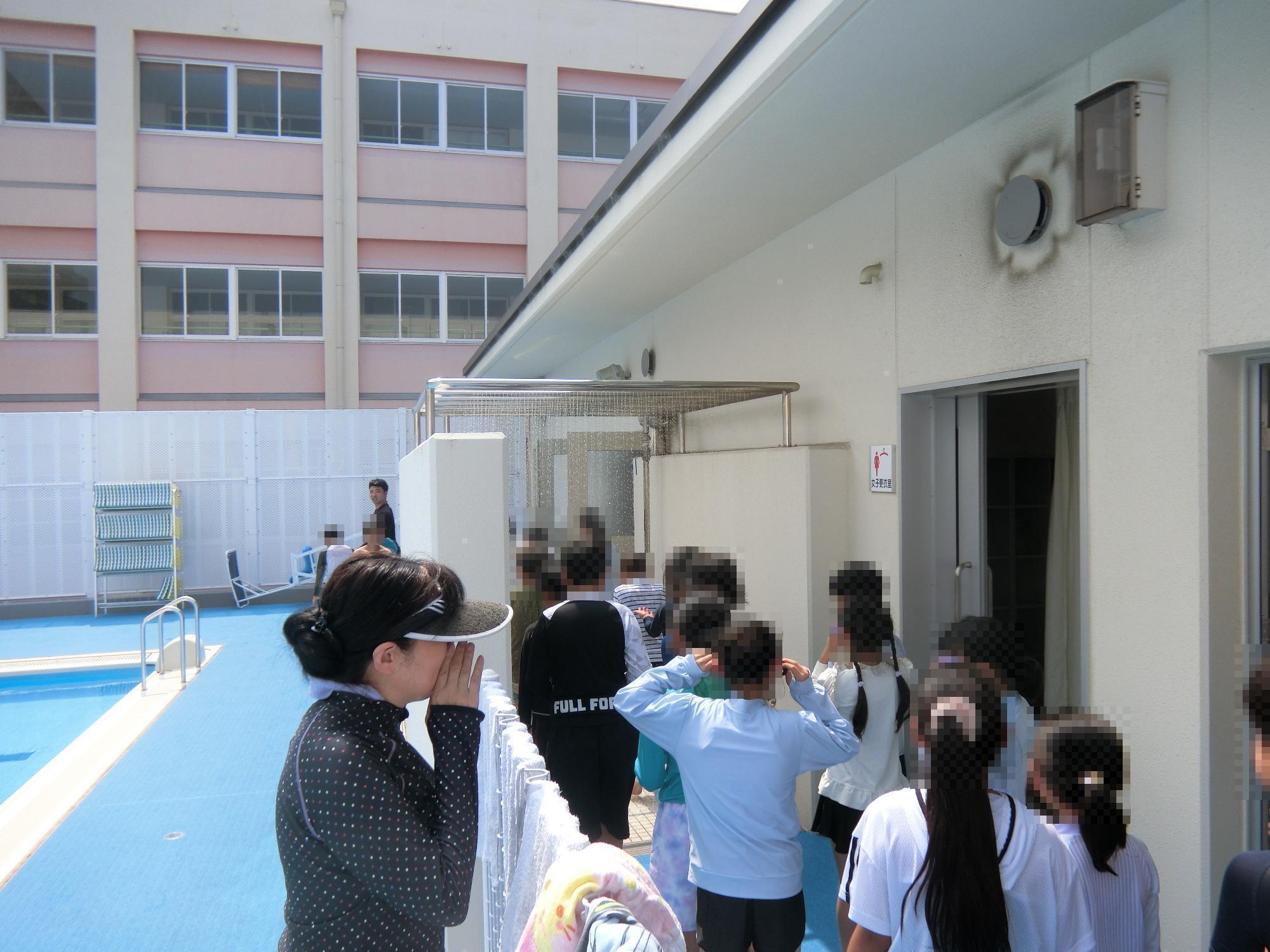 学校水泳