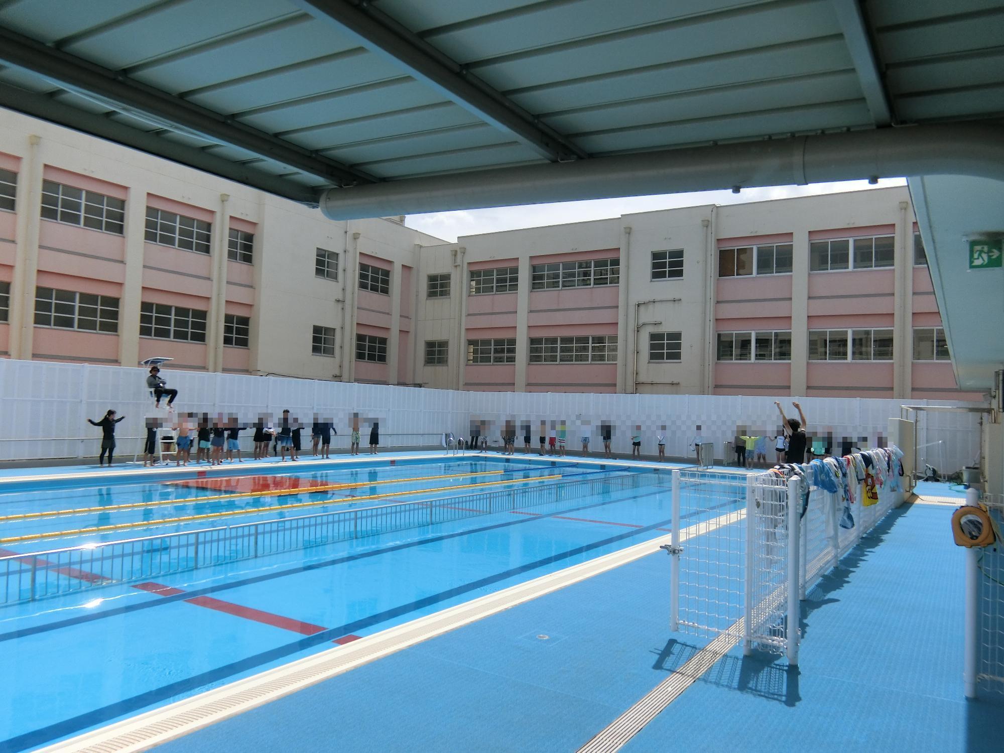 学校水泳