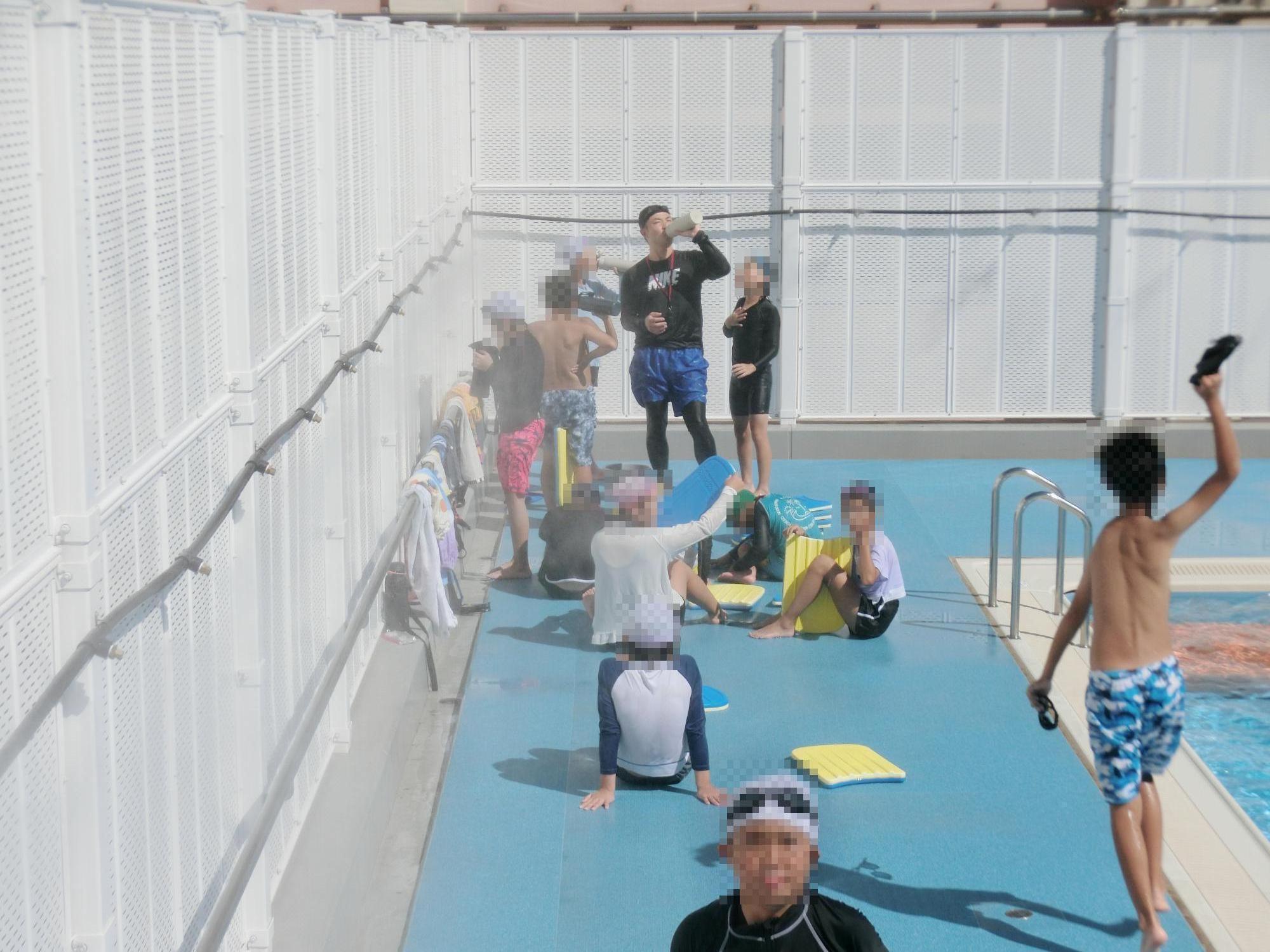 学校水泳