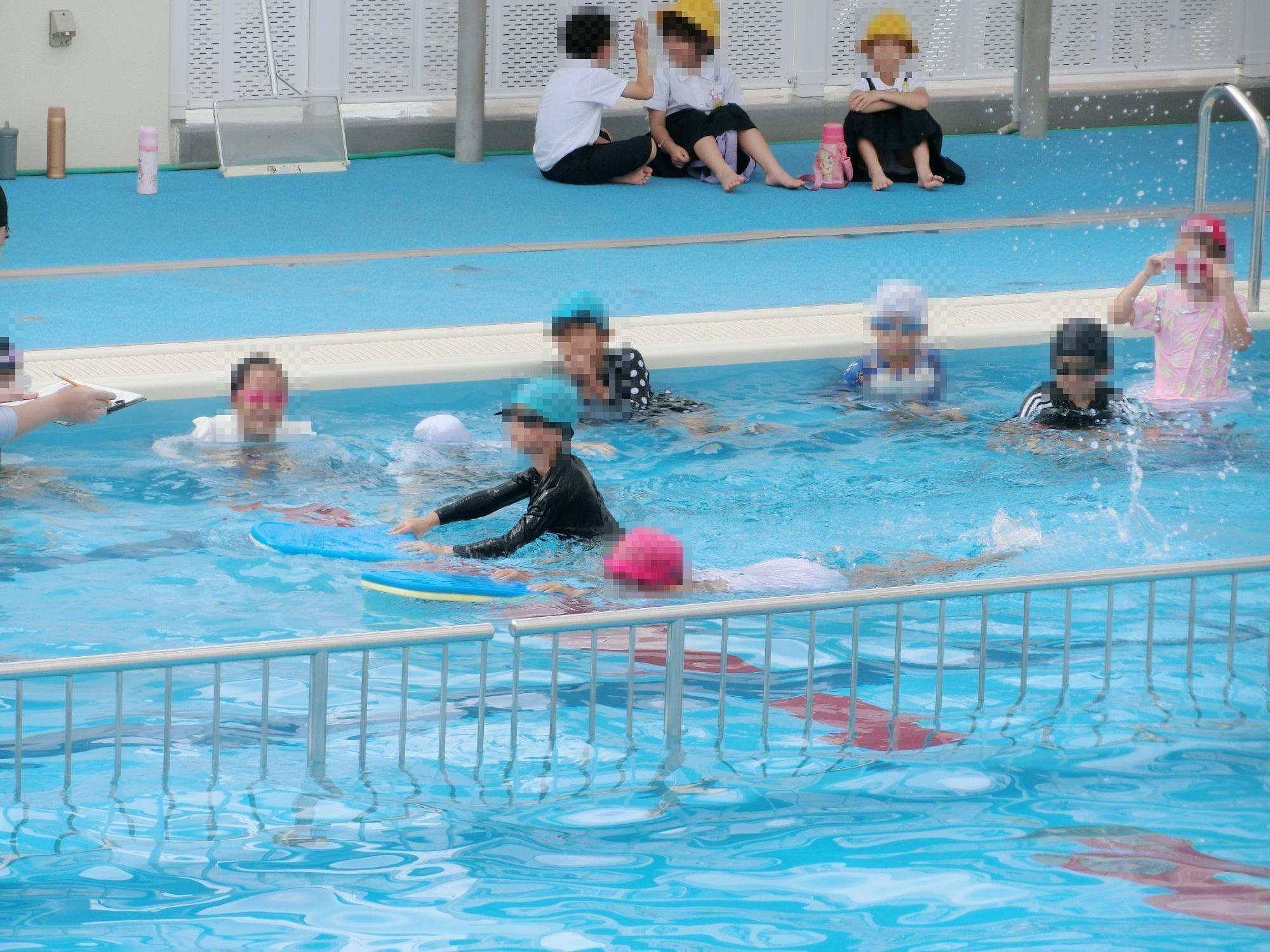 学校水泳