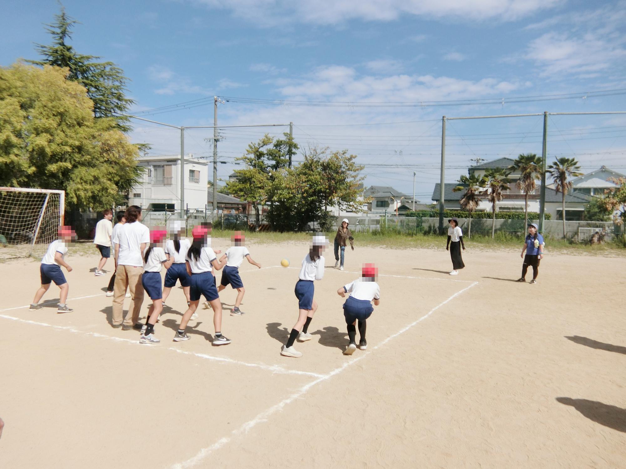 ふれあいドッジボール