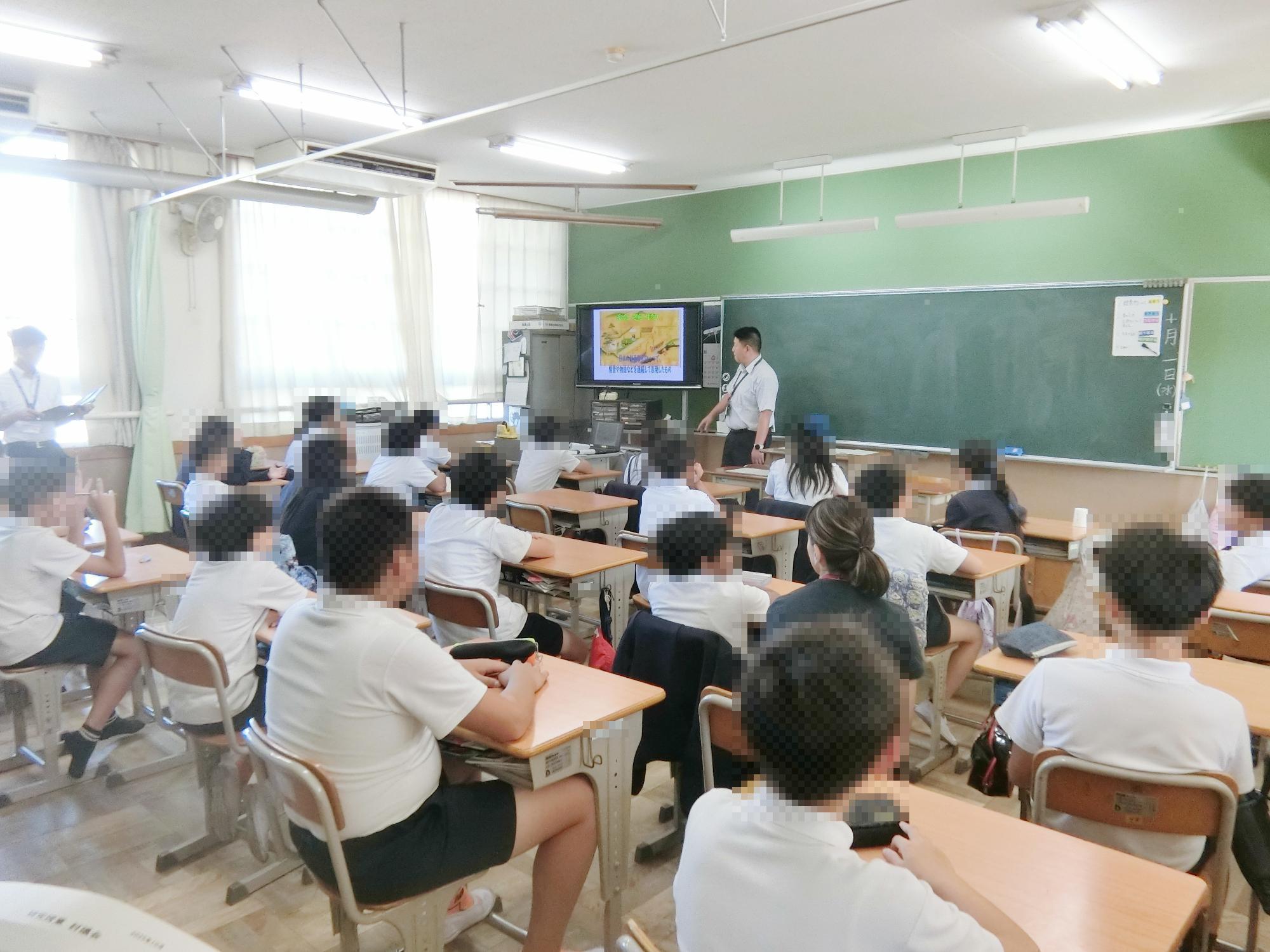 絵巻物から考え始めました。