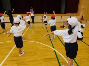 運動会の練習 低学年4