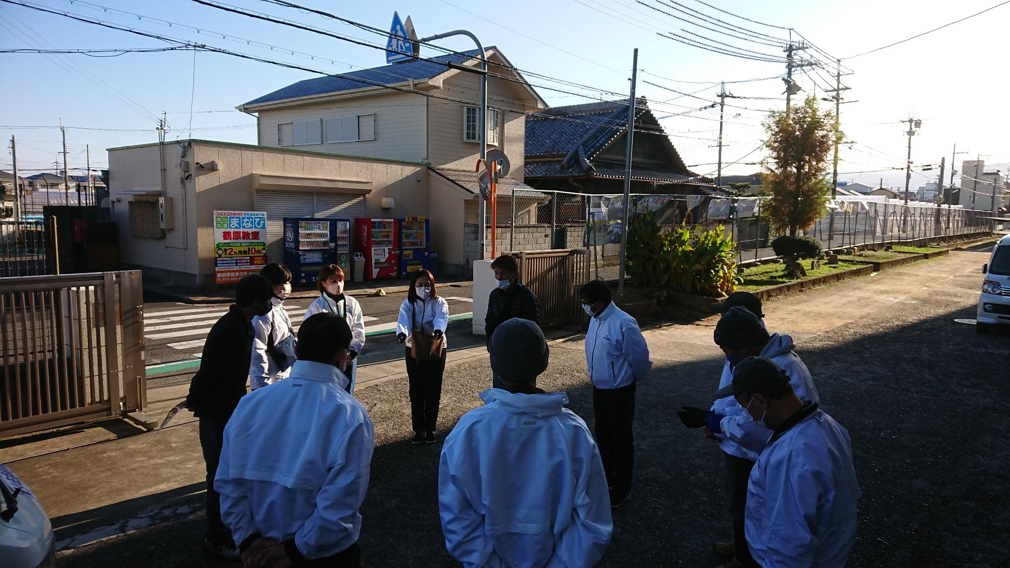 １