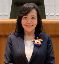 副議長高橋圭子